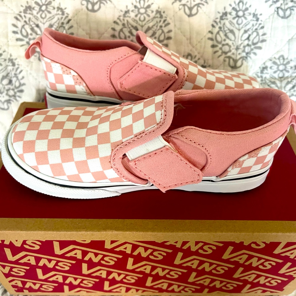 Toddler VANS 🤍💗